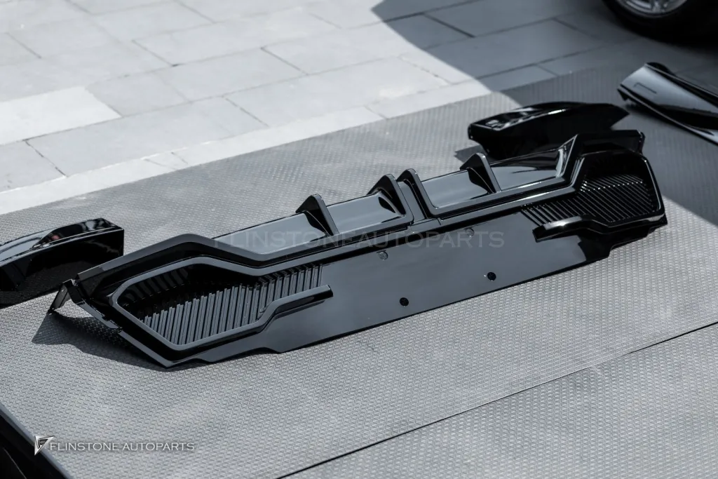 Tesla JUNIPER  ชุดพาร์ทดำเงา Yofer Design
