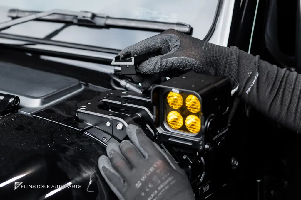 Jeep Rubicon ไฟสปอร์ตไลท์ Fury