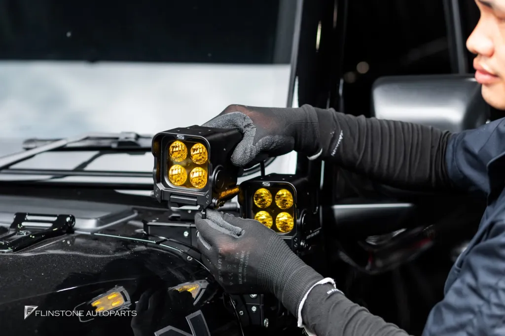Jeep Rubicon ไฟสปอร์ตไลท์ Fury