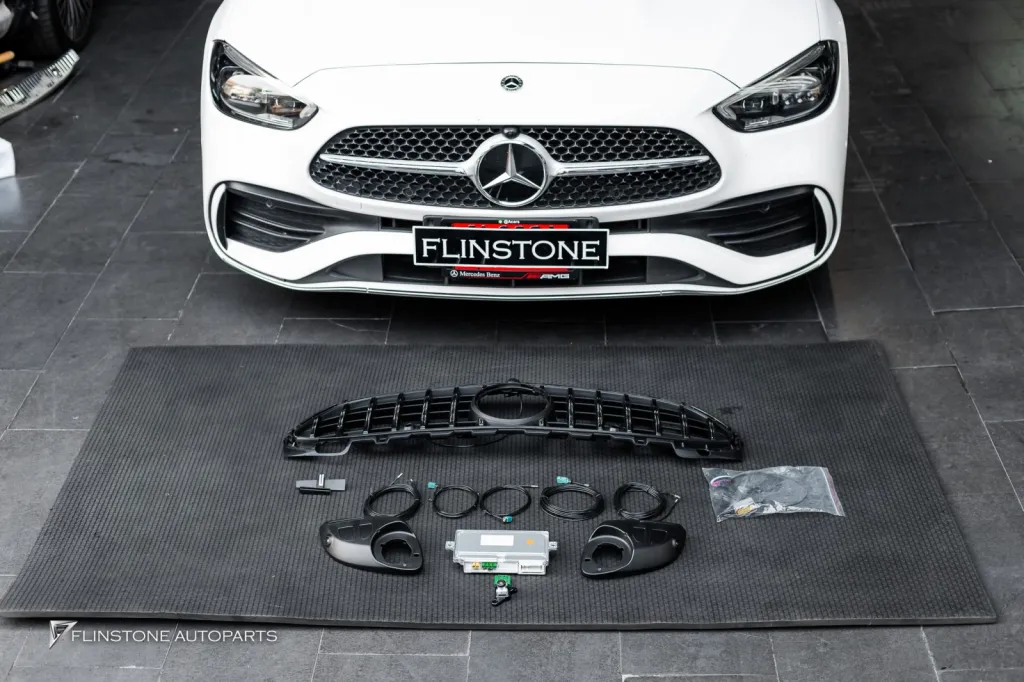 Mercedes Benz W206 กระจัง กล้อง360