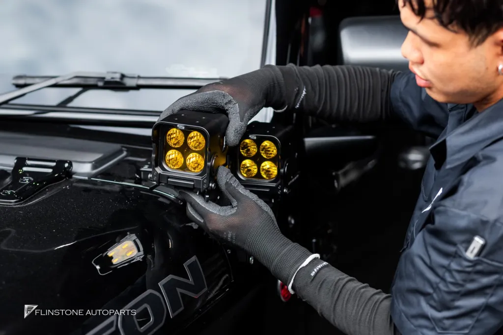 Jeep Rubicon ไฟสปอร์ตไลท์ Fury