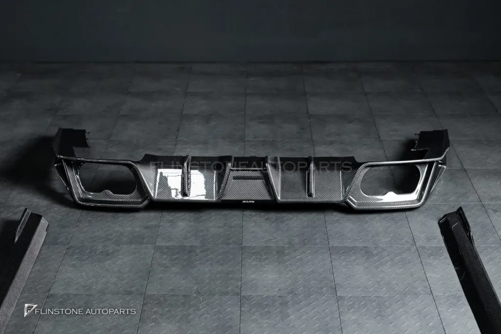 ชุดพาร์ทคาร์บอน Karbel BMW i5 G60