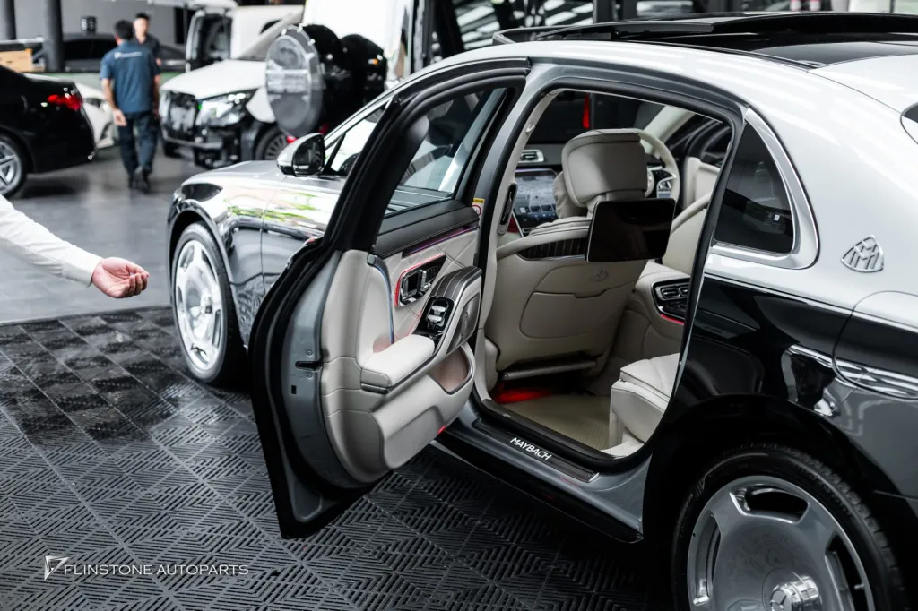 Mercedes Benz Sclass ประตูโบก