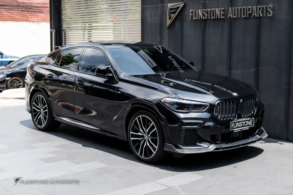 BMW X6 คาร์บอน โลโก้ดำ