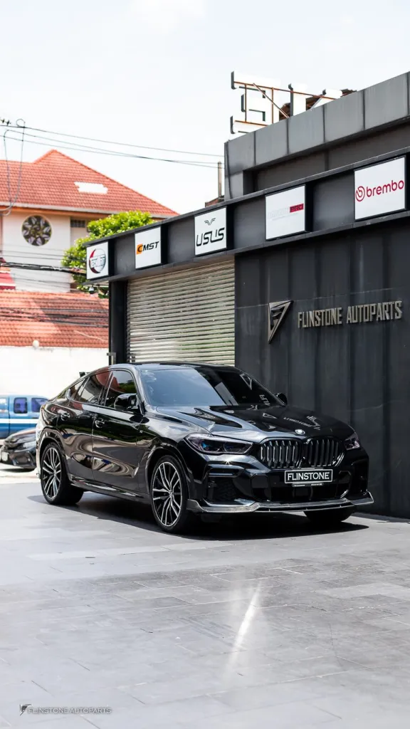 BMW X6 คาร์บอน โลโก้ดำ
