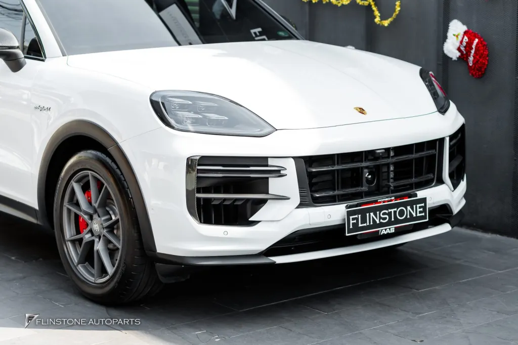 Porsche Cayenne 碳纤维前通风口