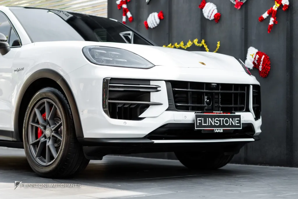 Porsche Cayenne 碳纤维前通风口