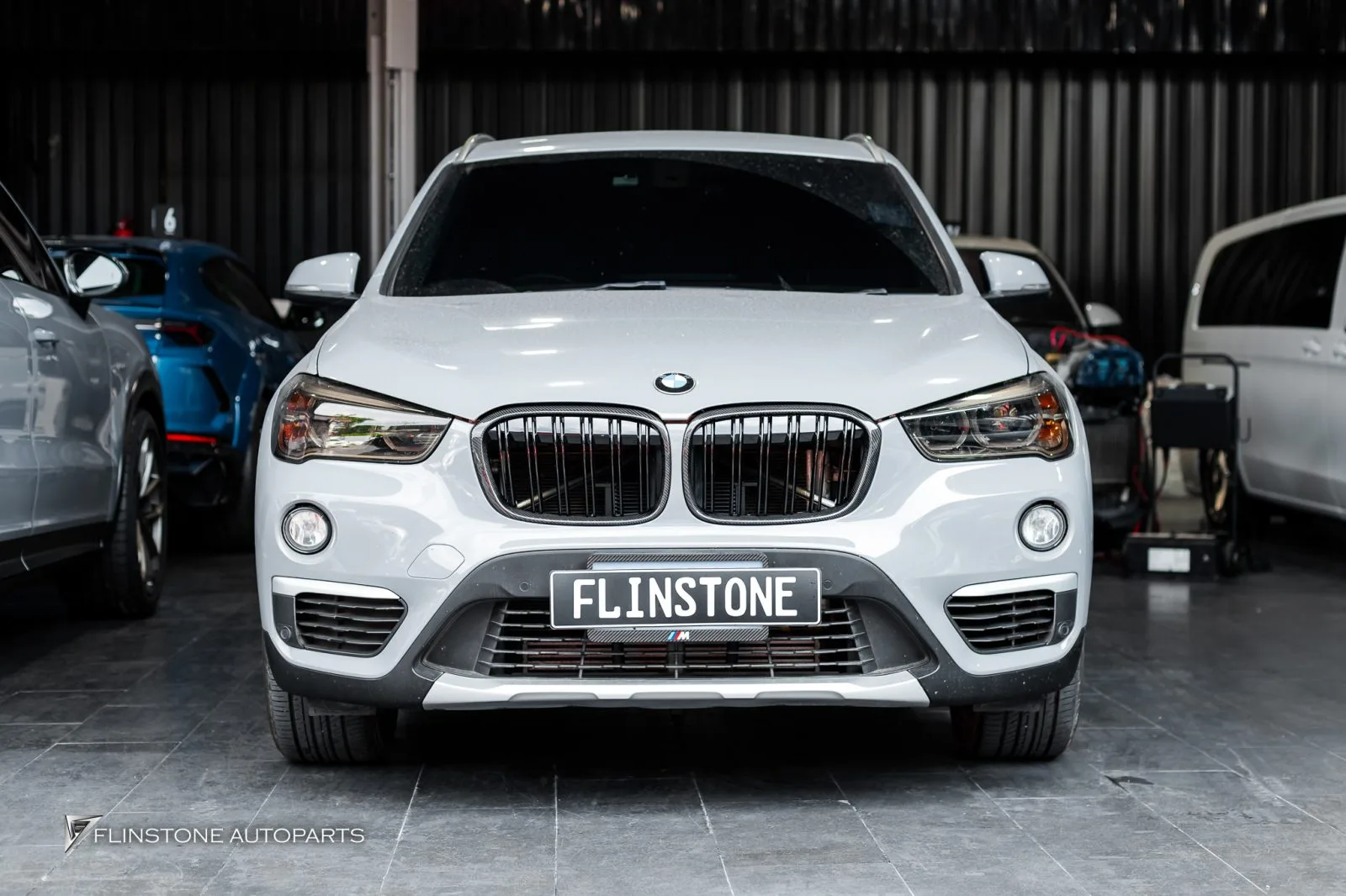 BMW X1 กระจัง