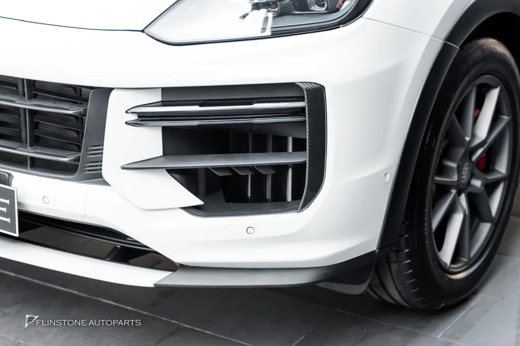 Porsche Cayenne 碳纤维前通风口