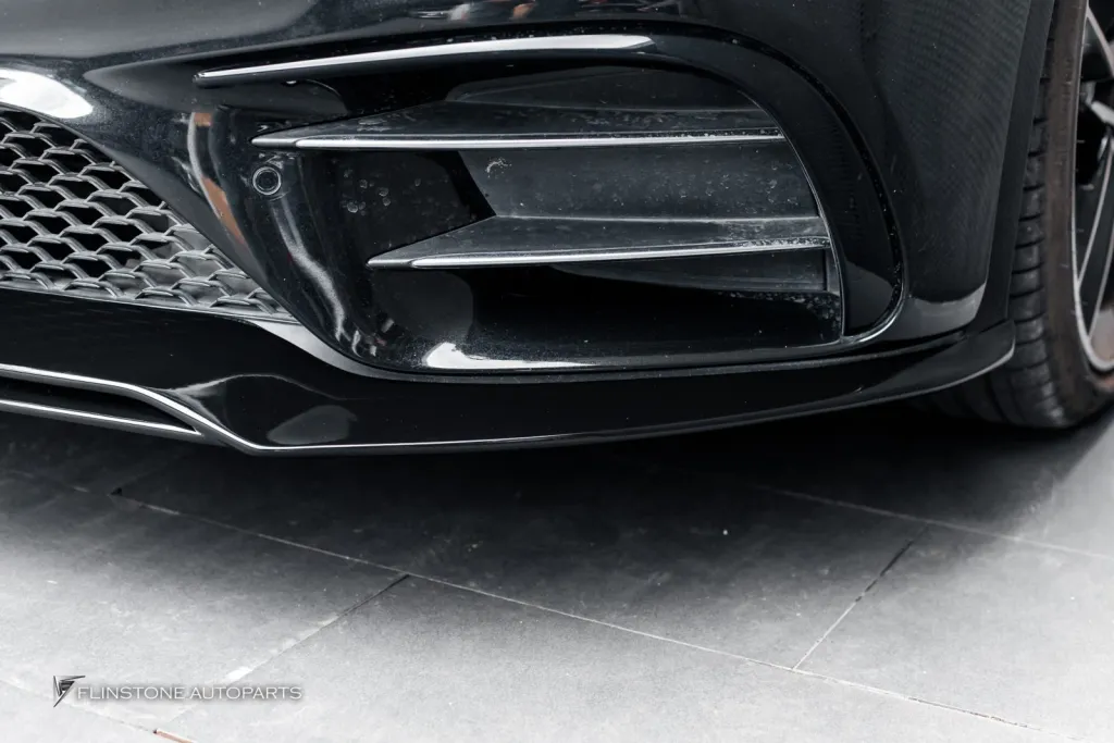 Mercedes Benz Cls ลิ้น สเกิร์ตดำเงา