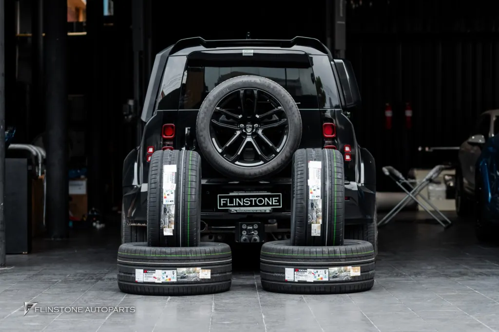 Range Rover ยาง Yokohama Advansport