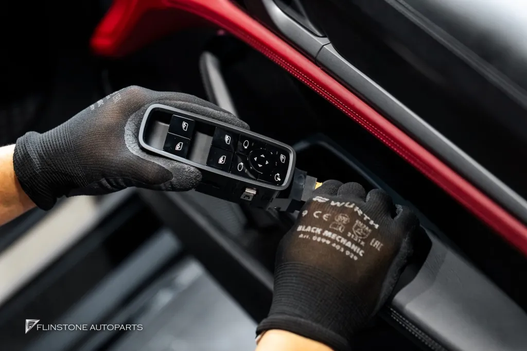 Porsche Taycan 4 กระจกมองข้างพับได้