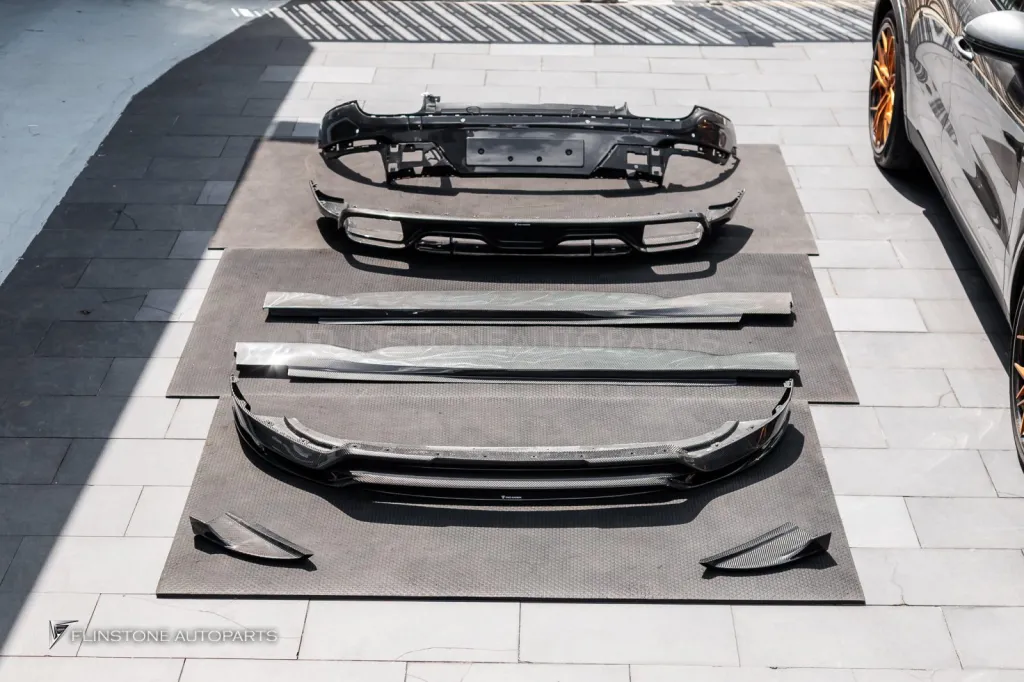 Porsche Cayenne Full Carbon Body Parts Takd