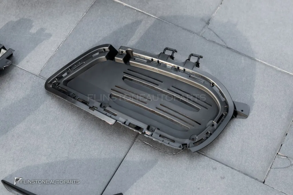 Mercedes Benz Gla ชุดพาร์ทรอบคัน