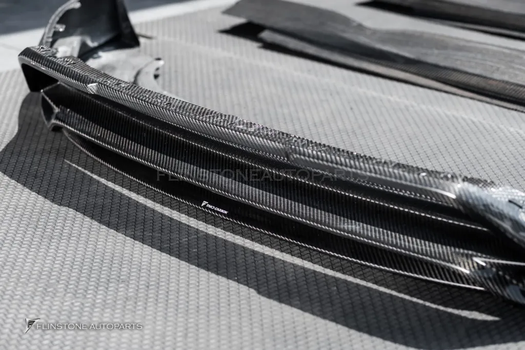Porsche Cayenne Full Carbon Body Parts Takd