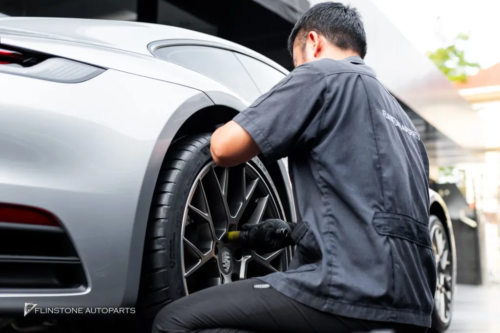 Porsche 992 ยาง