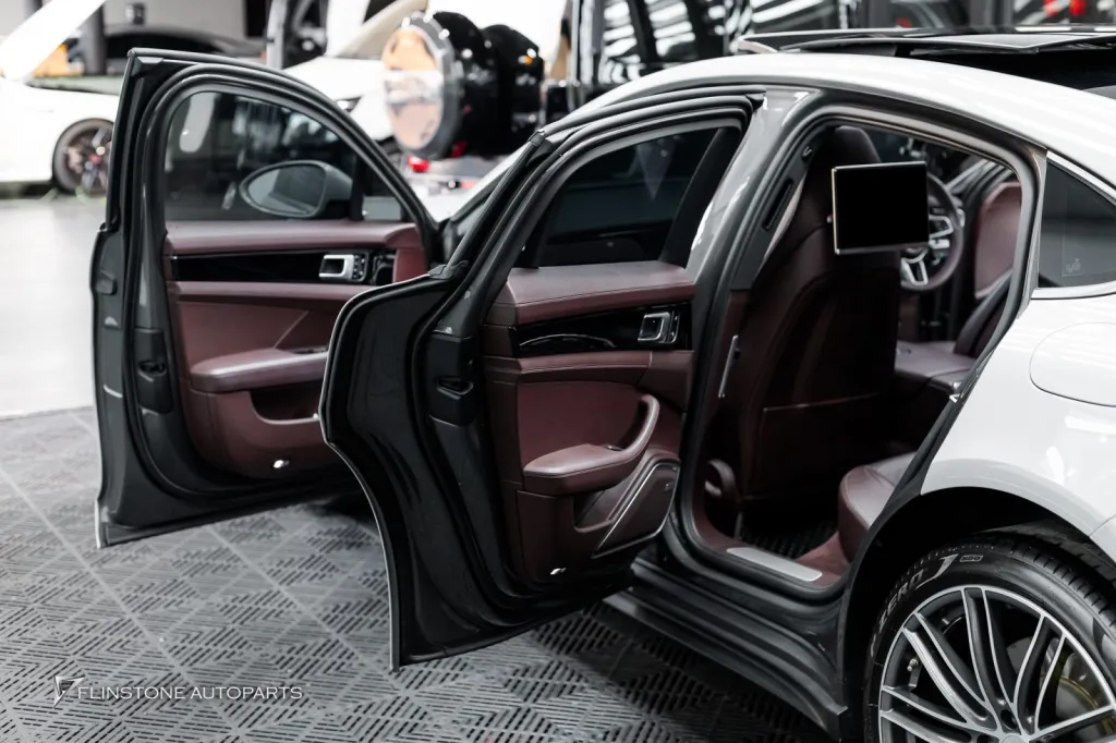 Porsche Panamera Keyless