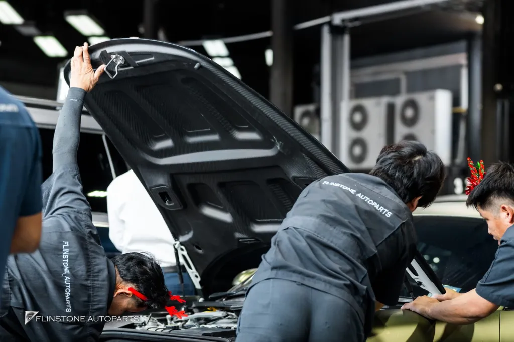 Porsche 718 ฝากระโปรงคาร์บอน