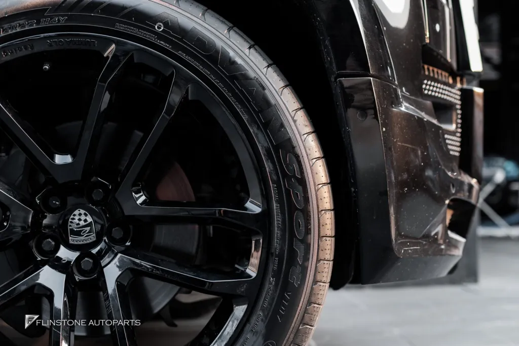 Range Rover ยาง Yokohama Advansport
