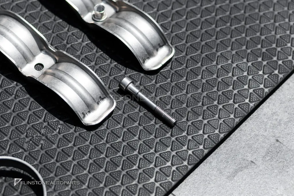 Porsche Cayenne S ท่อ Akrapovic