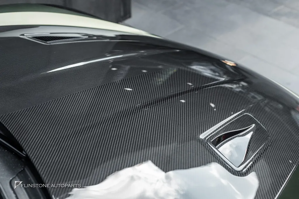 Porsche 718 ฝากระโปรงคาร์บอน