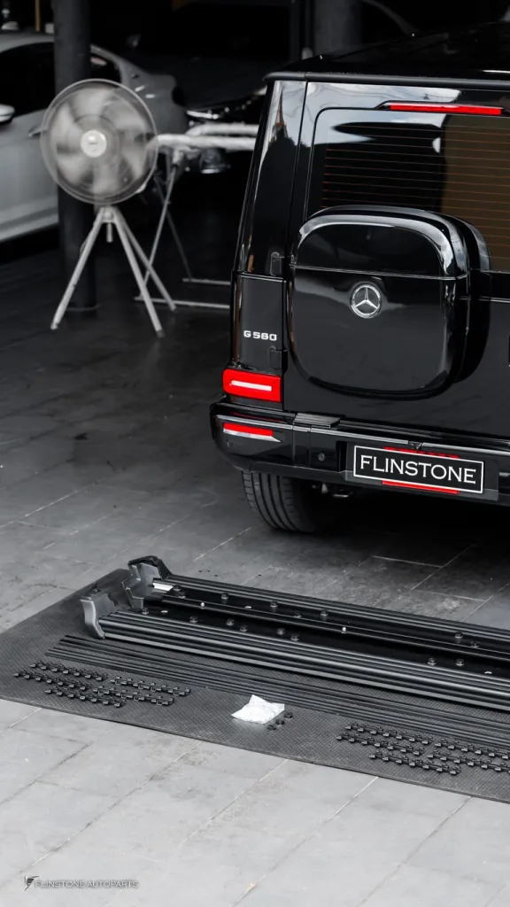 Mercedes Benz Gclass 580 Side Steps
