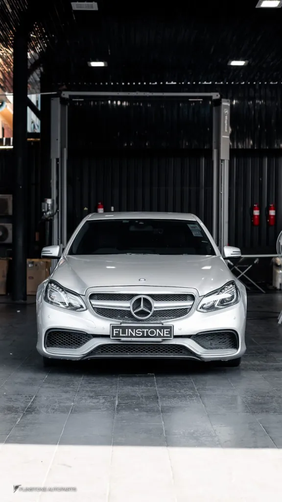 Mercedes Benz W212 คิ้ว
