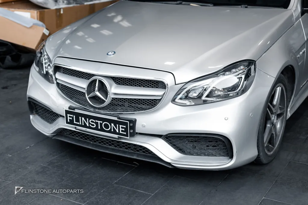 Mercedes Benz W212 คิ้ว