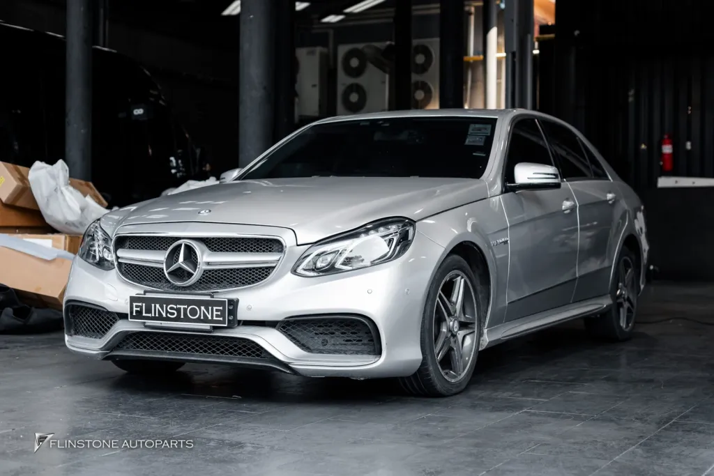 Mercedes Benz W212 คิ้ว