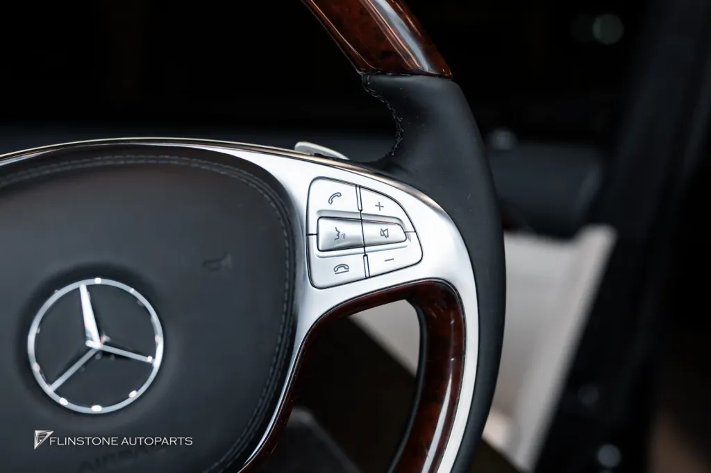 Mercedes Benz W221 พวงมาลัย