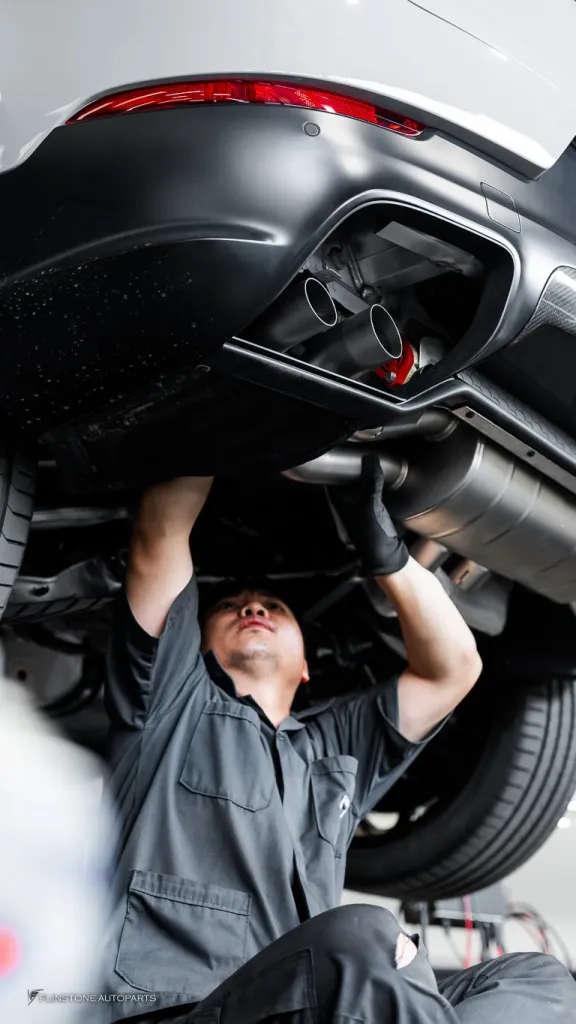 Porsche Cayenne S ท่อ Akrapovic