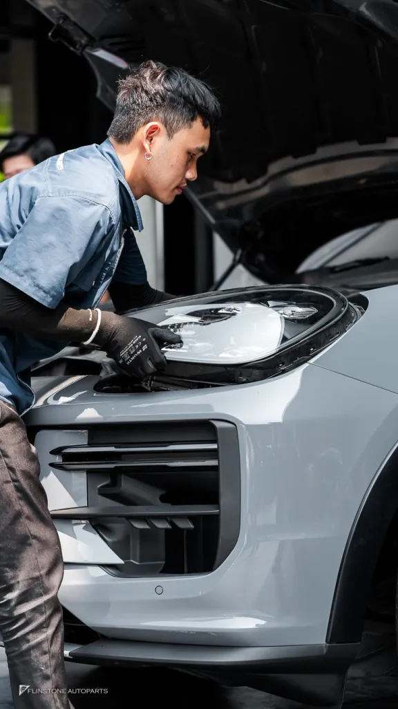Porsche Cayenne ไฟหน้า Keyless