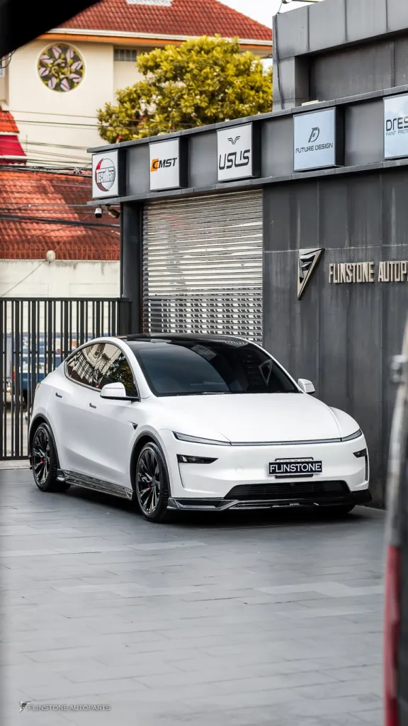 Tesla Juniper ชุดเบรค สปอยเลอร์