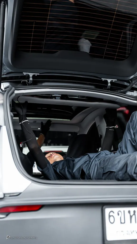 Tesla Juniper ม่านไฟฟ้า  ฟิล์มใสนอกใน