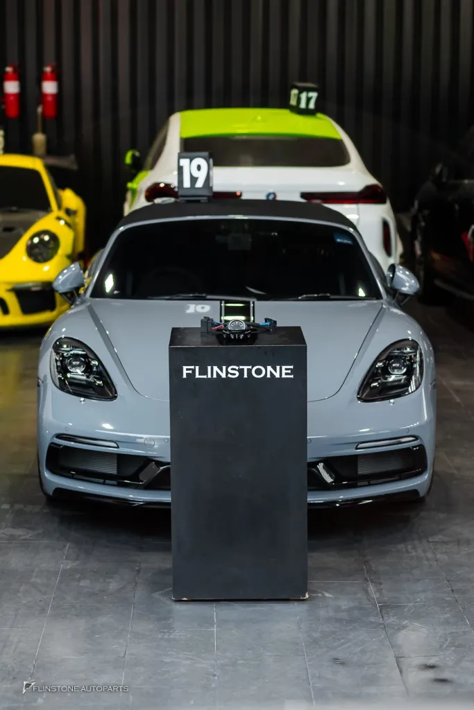 Porsche 718 Stop watch