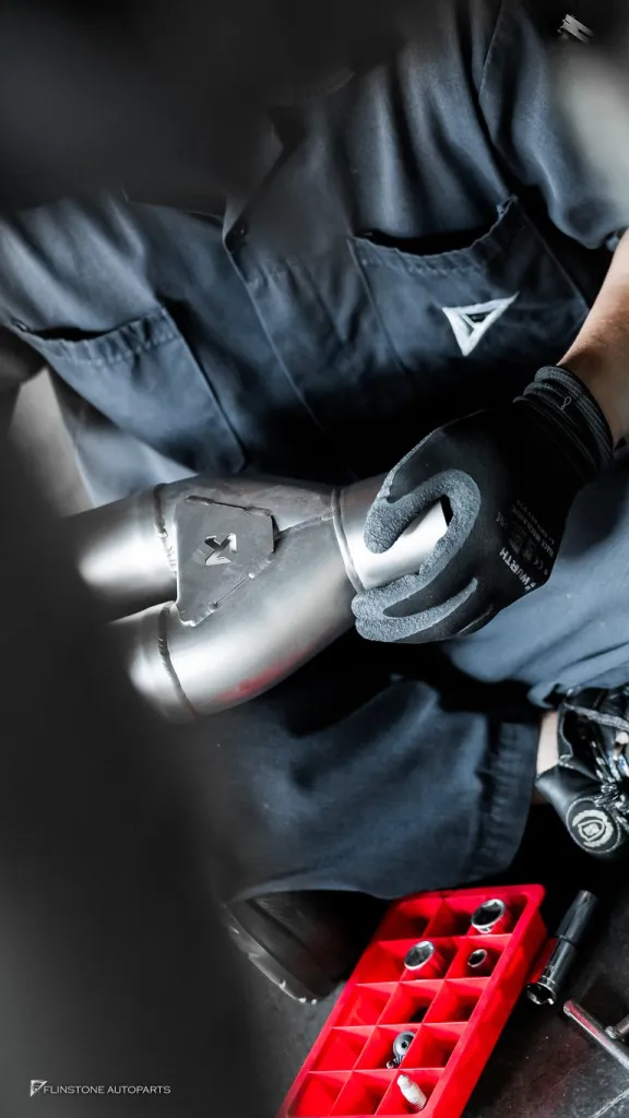 Porsche Cayenne S ท่อ Akrapovic