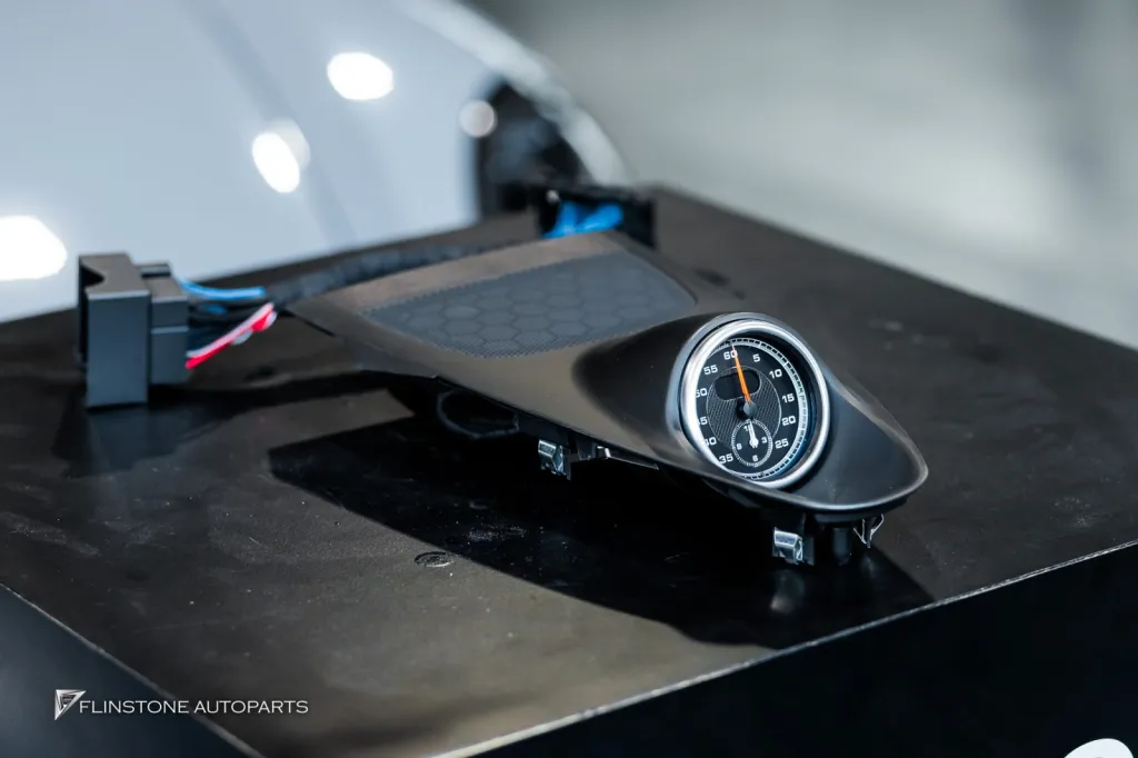 Porsche 718 Stop watch