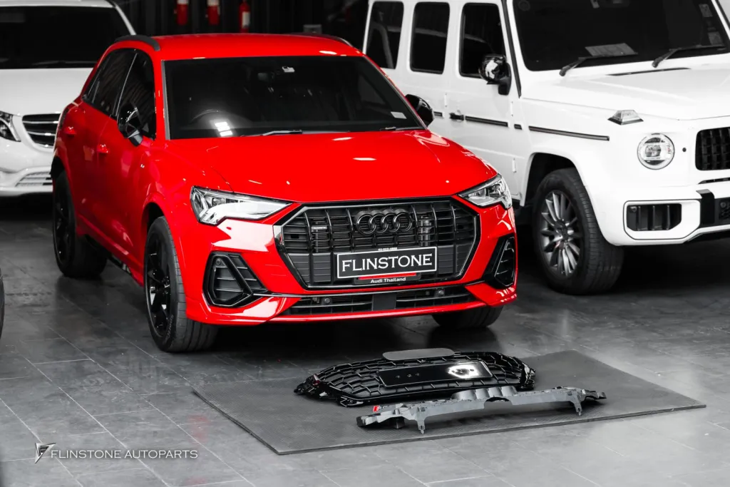 Audi Q3 กระจัง โลโก้รอบคัน