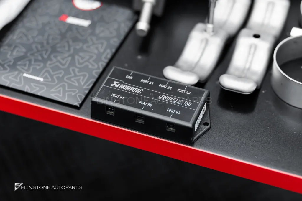 ท่อ Akrapovic For Porsche Cayenne 2025