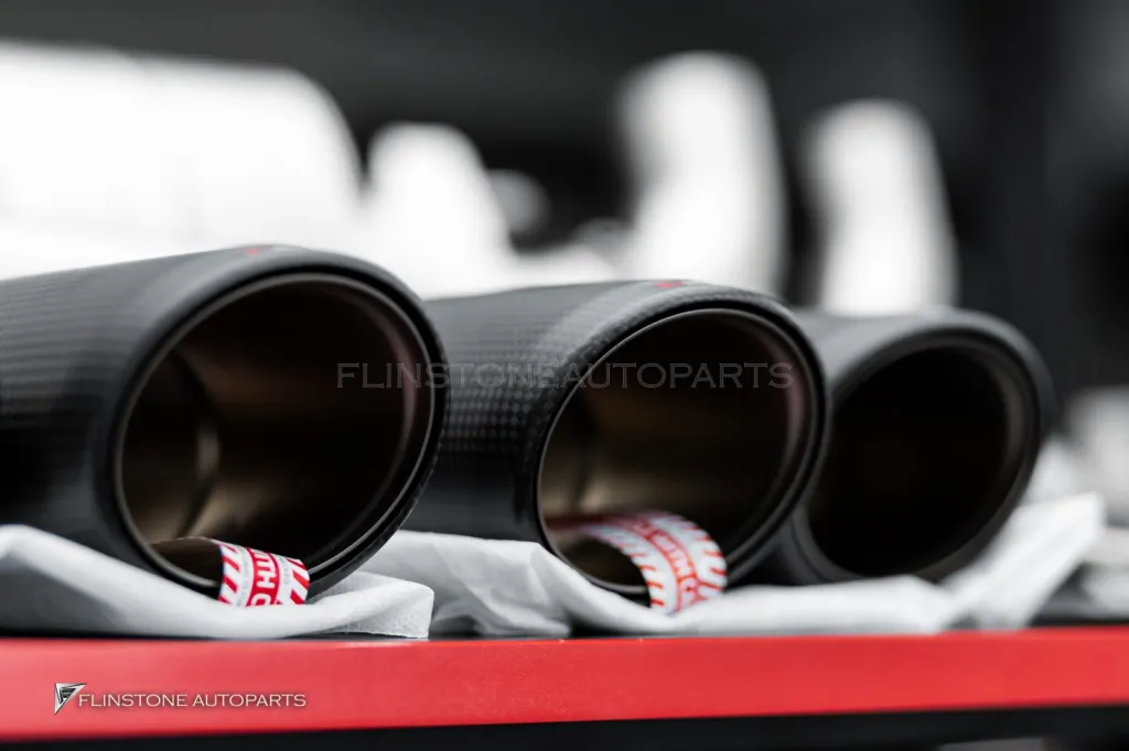 ท่อ Akrapovic For Porsche Cayenne 2025