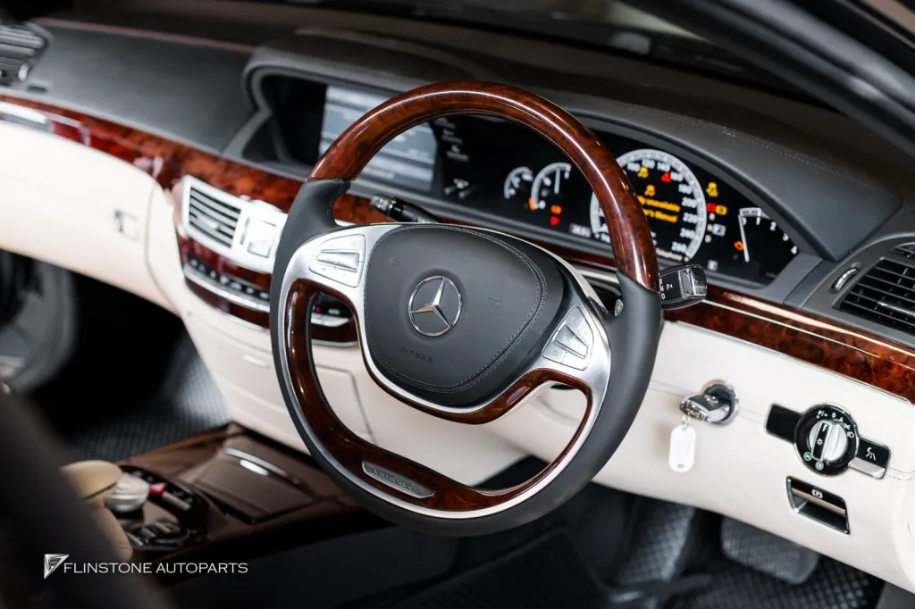 Mercedes Benz W221 พวงมาลัย