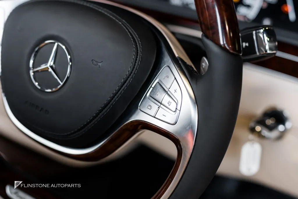 Mercedes Benz W221 พวงมาลัย