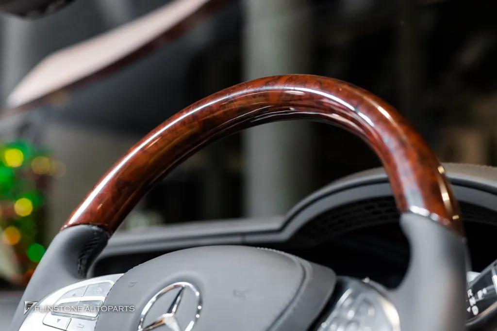 Mercedes Benz W221 พวงมาลัย