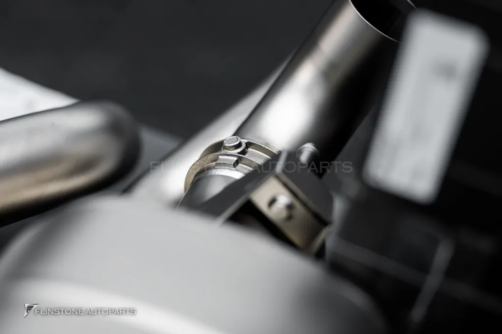 ท่อ Akrapovic For Porsche Cayenne 2025