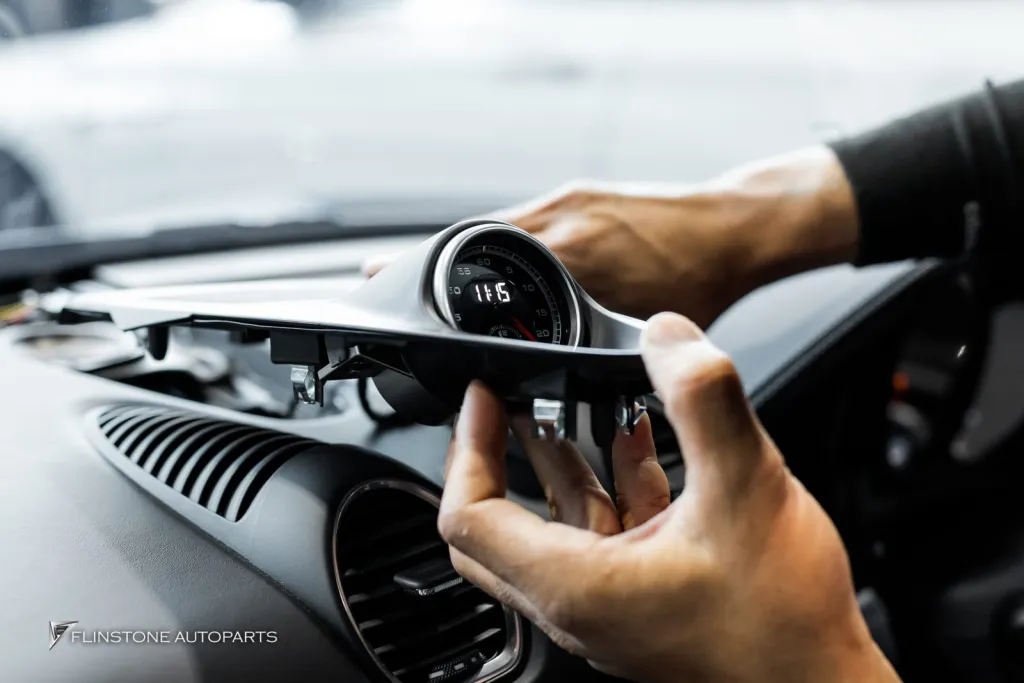 Porsche 718 Stop watch