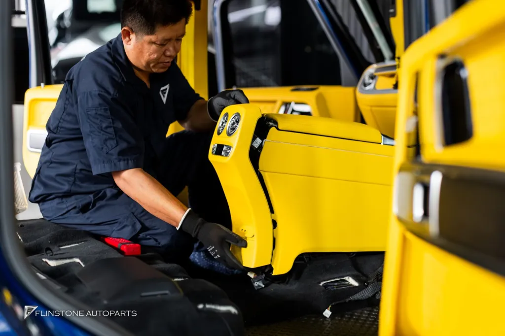 Mercedes Benz Gclass ภายในเหลือง ชุดพาร์ท G63 เบรค บันไดไฟฟ้า ท่อ Thor Active Sound ล้อ Usus