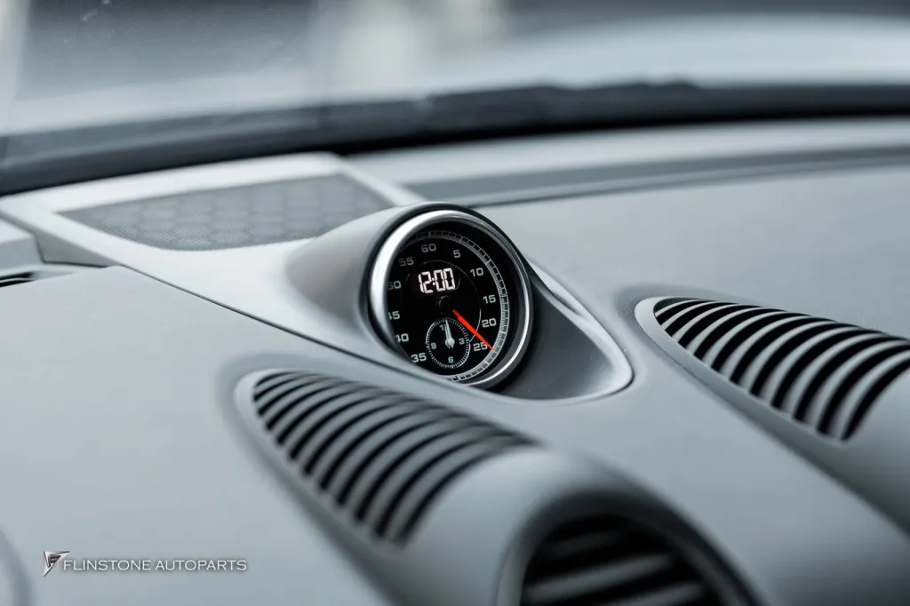 Porsche 718 Stop watch