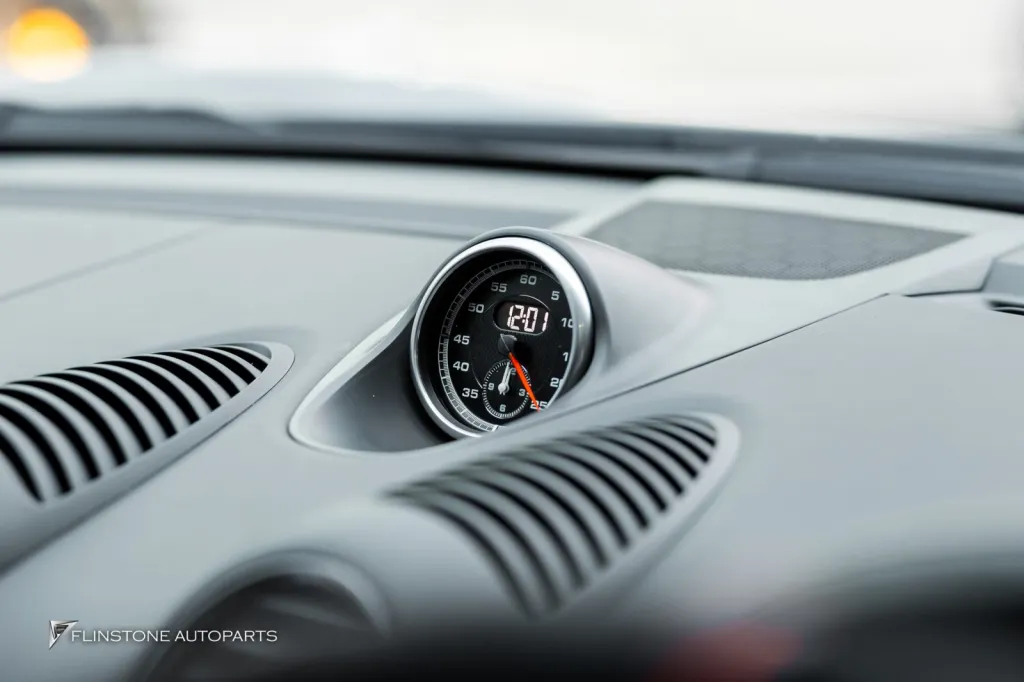 Porsche 718 Stop watch