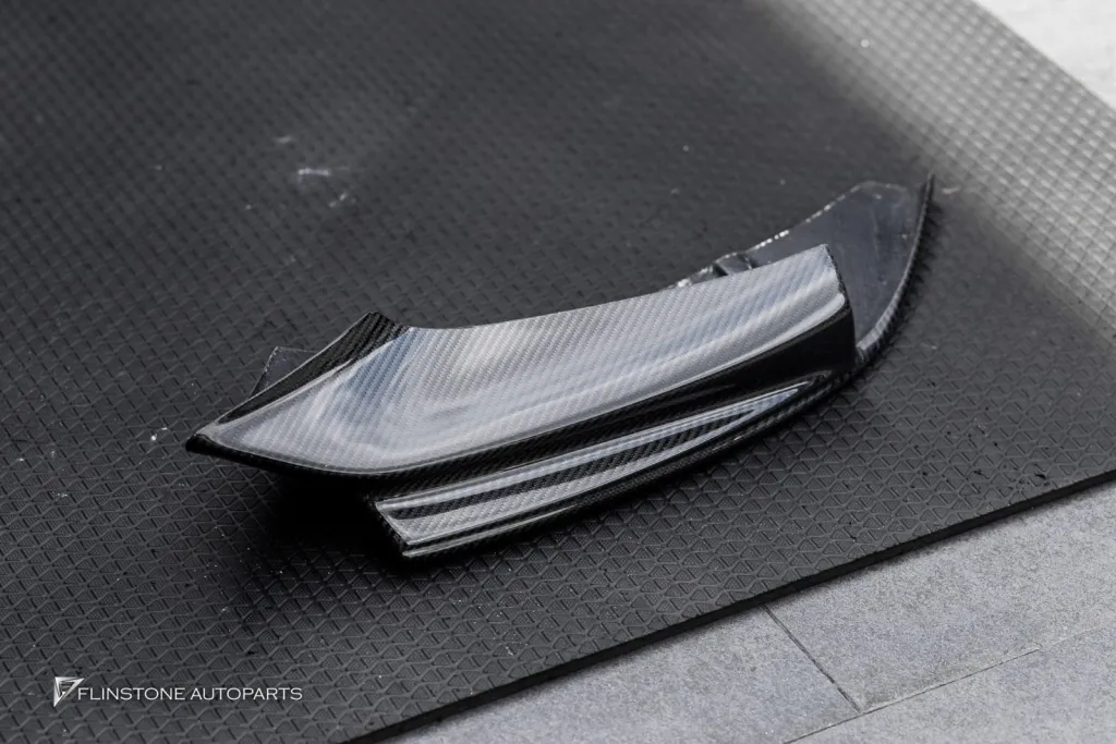 BMW F10 ลิ้นหน้า โลโก้ดำ ไฟท้าย สปอยเลอร์