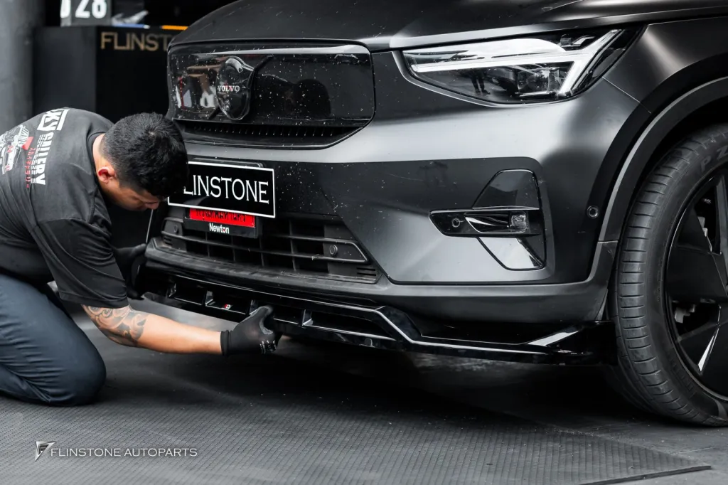 Volvo XC40 ลิ้นหน้า Maxton